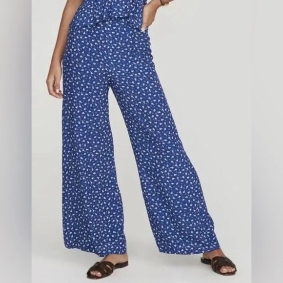 Faithfull the brand size XS 2 Blue Ditsy Floral Gabrielle Wide Leg Flowy Pants - Picture 1 of 6